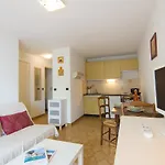 Daire La Croix Du Sud-3 By Interhome